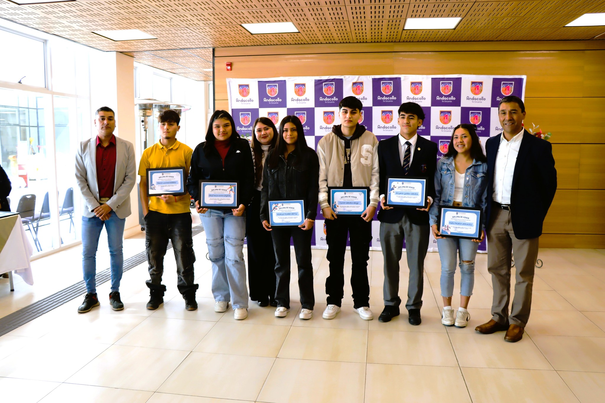 jóvenes incentivos